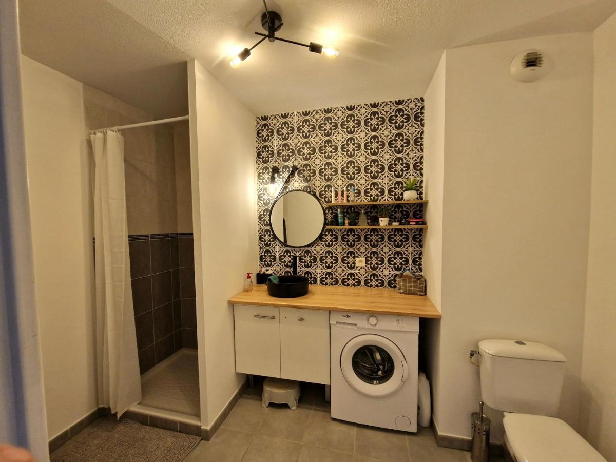 Chambre Privee T3 Saint Fons Eksteriør bilde